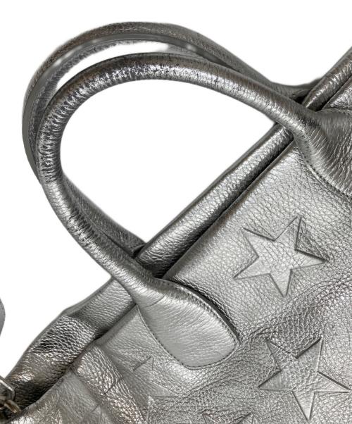 IO PELLE（イオペレ）IO PELLE (イオペレ) バッグ シルバーの古着・服飾アイテム