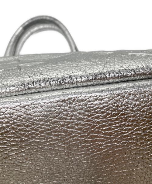 IO PELLE（イオペレ）IO PELLE (イオペレ) バッグ シルバーの古着・服飾アイテム