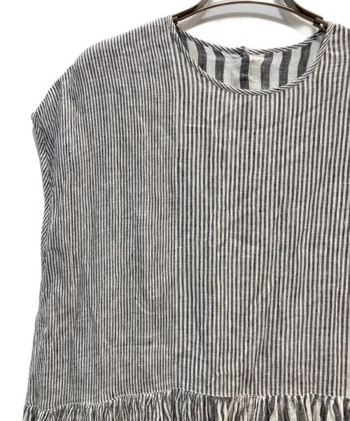 maison de soil（メゾンドソイル）maison de soil (メゾンドソイル) 80s パワールームリネンランダムストライプフレンチスリーブワンピース グレー サイズ:1の古着・服飾アイテム