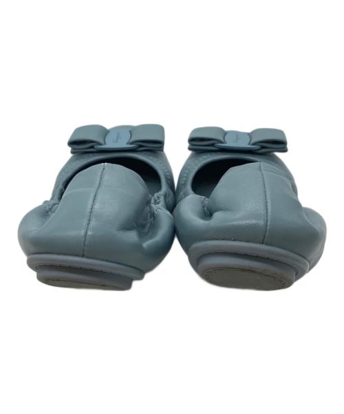 Salvatore Ferragamo（サルヴァトーレ フェラガモ）Salvatore Ferragamo (サルヴァトーレ フェラガモ) バレエパンプス スカイブルー サイズ:6 1/2の古着・服飾アイテム