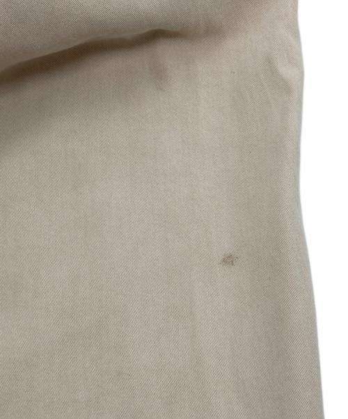 FARAH（ファーラー）FARAH (ファーラー) Two-tuck Wide Tapered Pants ベージュ サイズ:32の古着・服飾アイテム