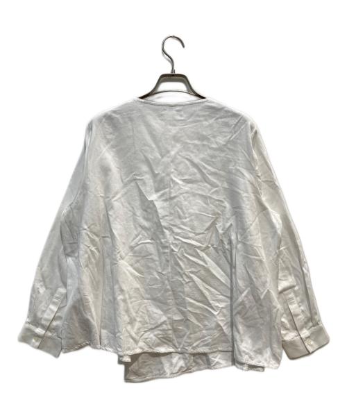 kurashi&trips publishing（クラシアンドトリップス パブリッシング）KURASHI&Trips PUBLISHING (クラシアンドトリップス パブリッシング) ERIKO YAMAGUCHI (エリコ ヤマグチ) ブラウス ホワイト サイズ:Lの古着・服飾アイテム