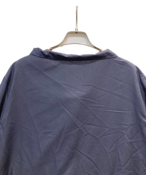 UNITED ARROWS TOKYO（ユナイテッドアローズトウキョウ）UNITED ARROWS TOKYO (ユナイテッドアローズトウキョウ) フリルカラー フレアスリーブ ブラウス ネイビー サイズ:ーの古着・服飾アイテム