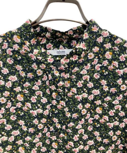 JOURNAL STANDARD relume（ジャーナルスタンダード レリューム）JOURNAL STANDARD relume (ジャーナルスタンダード レリューム) フラワープリントフレンチスリーブブラウス グリーン サイズ:-の古着・服飾アイテム