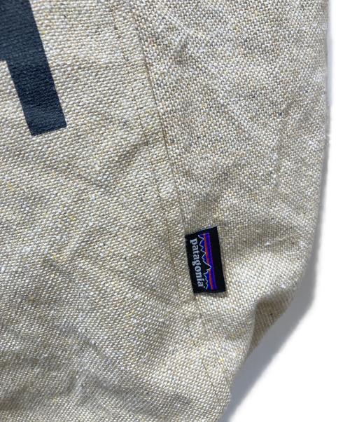 Patagonia（パタゴニア）Patagonia (パタゴニア) バッグ ベージュの古着・服飾アイテム