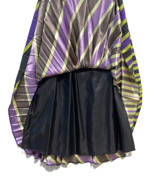 UN3D.（アンスリード）UN3D. (アンスリード) オリガミボーダースカート グリーン×パープル サイズ:36 未使用品の古着・服飾アイテム