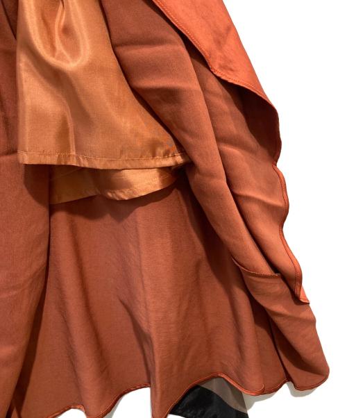 UN3D.（アンスリード）UN3D. (アンスリード) スカーフドッキングマキシスカート オレンジ サイズ:38 未使用品の古着・服飾アイテム