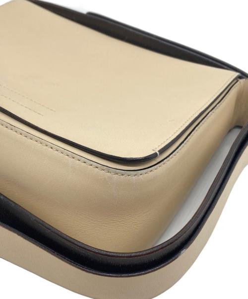 PRADA（プラダ）PRADA (プラダ) レザーショルダーバッグ ベージュの古着・服飾アイテム