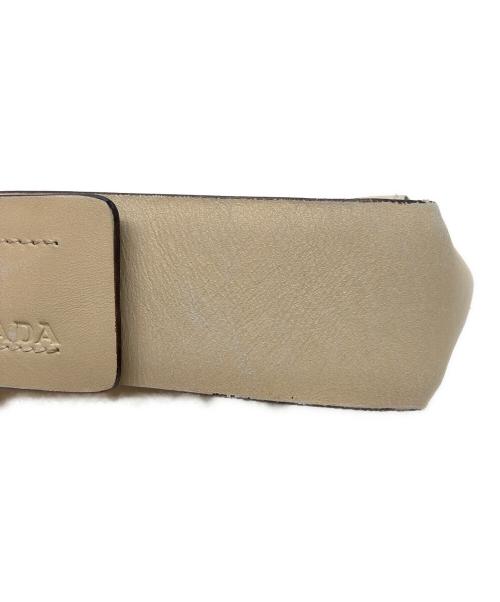 PRADA（プラダ）PRADA (プラダ) レザーショルダーバッグ ベージュの古着・服飾アイテム