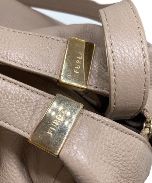 FURLA（フルラ）FURLA (フルラ) バッグ ベージュの古着・服飾アイテム