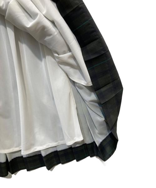 FRED PERRY（フレッドペリー）FRED PERRY (フレッドペリー) スカート グリーン サイズ:8 ウエスト64~70 未使用品の古着・服飾アイテム