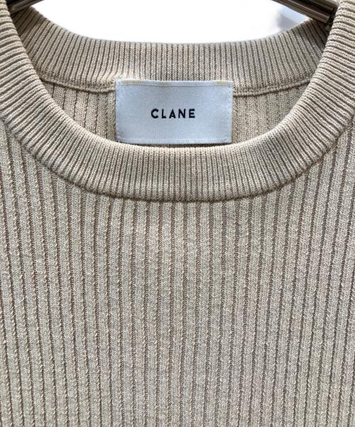 CLANE（クラネ）CLANE (クラネ) SLANT CUT NO SLEEVE KNIT TOPS - IVORY ベージュ サイズ:1の古着・服飾アイテム