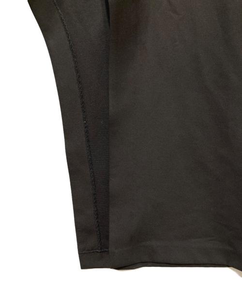 CLANE（クラネ）CLANE (クラネ) ASYMMETRY ARCH CUT TOPS ブラック サイズ:2の古着・服飾アイテム