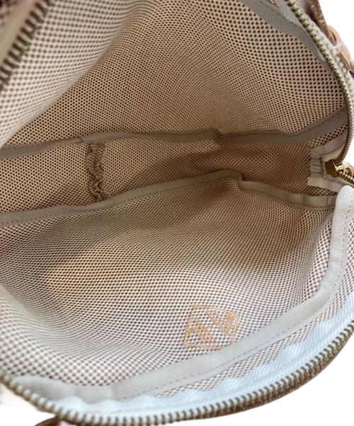 JNHearts（ジェイエヌハーツ）JNHEARTS (ジェイエヌハーツ) ショルダーバッグ ベージュの古着・服飾アイテム