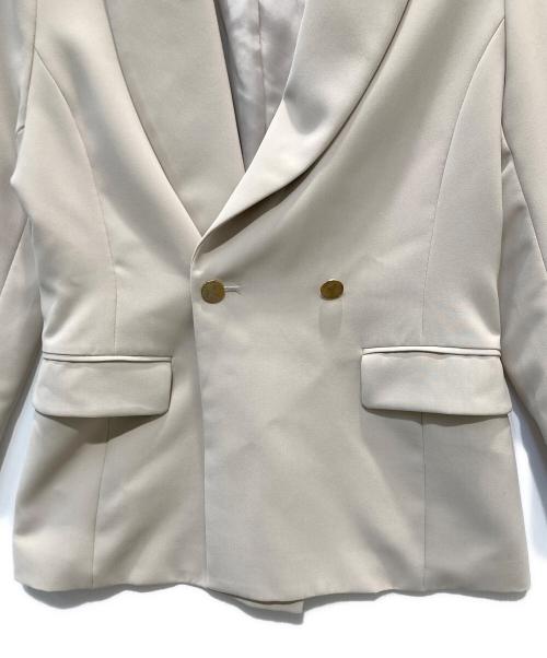 La boutique BonBon（ラブティックボンボン）La boutique BonBon (ラブティックボンボン) メタル釦ダブルジャケット ベージュ サイズ:ーの古着・服飾アイテム