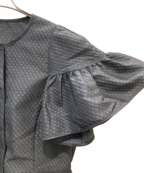 AMICA（アミカ）AMICA (アミカ) COUTURE FLEAR SLEEVES TOP ブラック サイズ:Fの古着・服飾アイテム