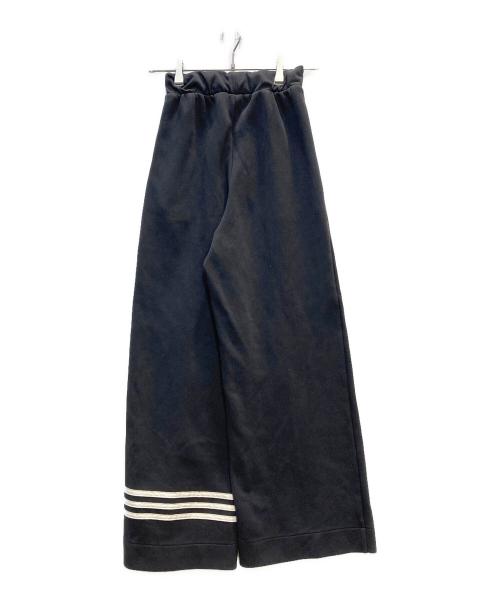 adidas（アディダス）adidas (アディダス) NEUCLASSICS トラックパンツ ブラック サイズ:Ｓの古着・服飾アイテム