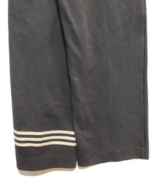 adidas（アディダス）adidas (アディダス) NEUCLASSICS トラックパンツ ブラック サイズ:Ｓの古着・服飾アイテム