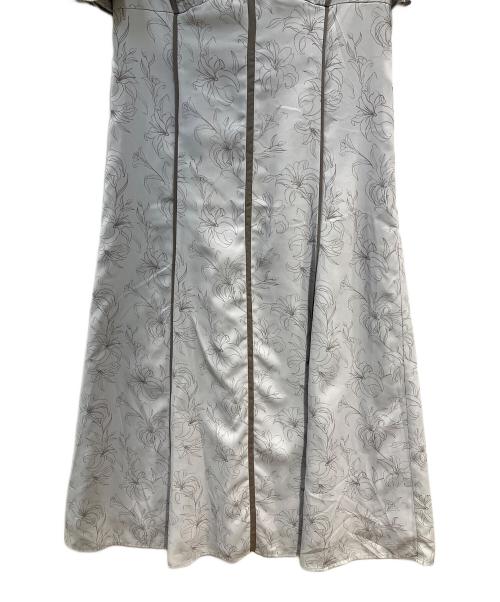 PROPORTION BODY DRESSING（プロポーションボディドレッシング）PROPORTION BODY DRESSING (プロポーションボディドレッシング) 配色ライン花柄ワンピース ライトグレー サイズ:Mの古着・服飾アイテム