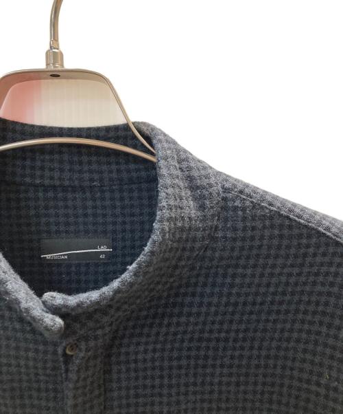 LAD MUSICIAN（ラッドミュージシャン）LAD MUSICIAN (ラッドミュージシャン) シャツ ネイビー サイズ:42の古着・服飾アイテム