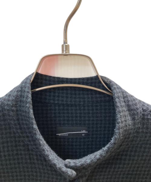 LAD MUSICIAN（ラッドミュージシャン）LAD MUSICIAN (ラッドミュージシャン) シャツ ネイビー サイズ:42の古着・服飾アイテム