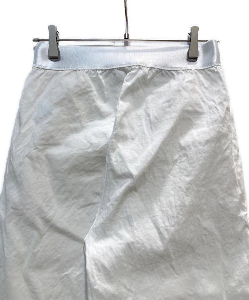 MUSE de Deuxieme Classe（ミューズ ドゥーズィエム クラス）MUSE de Deuxieme Classe (ミューズ ドゥーズィエム クラス) STRETCH TWILL タックパンツ ホワイト サイズ:38の古着・服飾アイテム