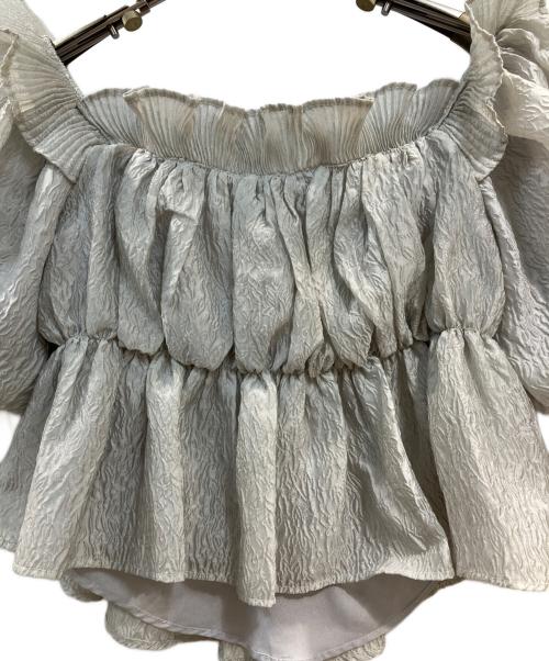Snidel（スナイデル）Snidel (スナイデル) JQボリュームギャザーオフショル ブラウス グレー サイズ:FREEの古着・服飾アイテム
