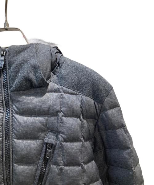 MONCLER（モンクレール）MONCLER (モンクレール) WHITE MOUNTAINEERING (ホワイトマウンテ二アニング) CATOBLEP ダウンジャケット グレーの古着・服飾アイテム