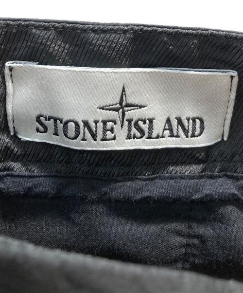 STONE ISLAND（ストーンアイランド）STONE ISLAND (ストーンアイランド) CARGO BERMUDA REGULAR FIT ショートパンツ ブラック サイズ:W30の古着・服飾アイテム