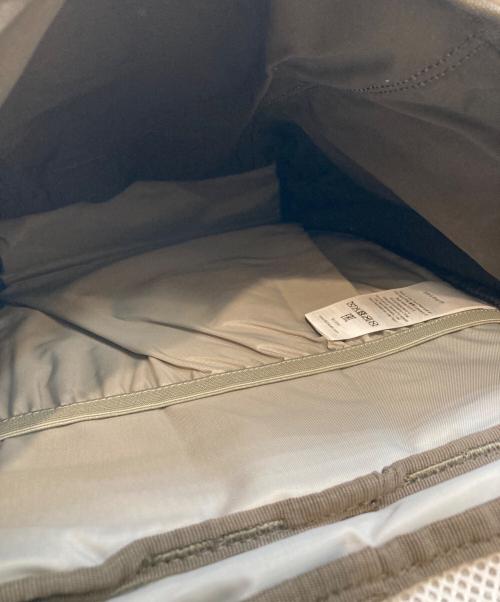 FJALLRAVEN（フェールラーベン）FJALLRAVEN (フェールラーベン) Singi 20 バックパック オリーブの古着・服飾アイテム