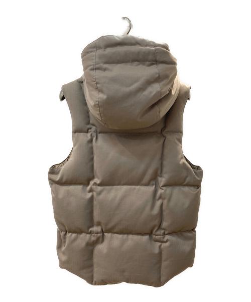 Engineered Garments（エンジニアドガーメンツ）Engineered Garments (エンジニアドガーメンツ) ダウンベスト ベージュ サイズ:XSの古着・服飾アイテム