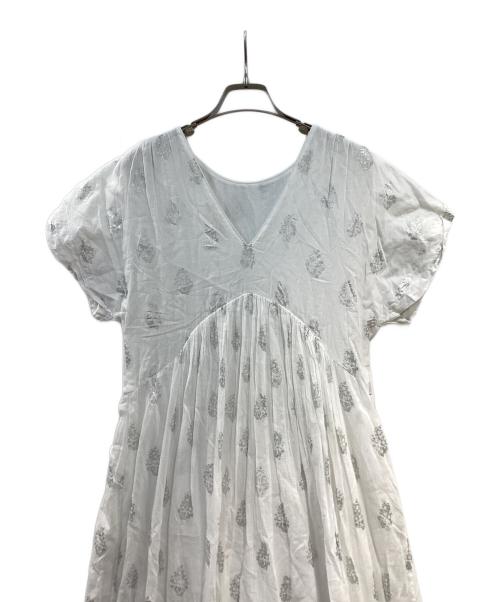 ne quittez pas（ヌキテパ）ne quittez pas (ヌキテパ) ワンピース ベージュ サイズ:Freeの古着・服飾アイテム