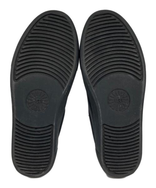 UGG（アグ）UGG (アグ) ベルクロレザースニーカー ブラック サイズ:22.5の古着・服飾アイテム