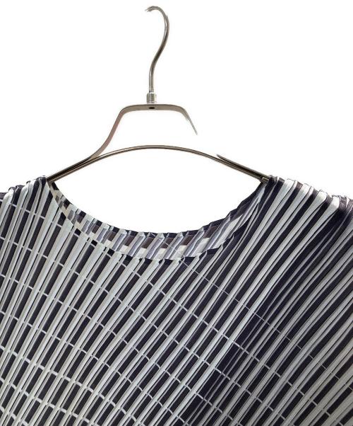 PLEATS PLEASE（プリーツプリーズ）PLEATS PLEASE (プリーツプリーズ) ジオメトリック転写プリーツワンピース グレー サイズ:3の古着・服飾アイテム