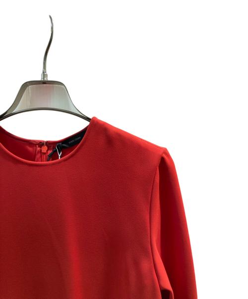 YOKO CHAN（ヨーコチャン）YOKO CHAN (ヨーコチャン) ティアードブラウス レッド サイズ:36 未使用品の古着・服飾アイテム