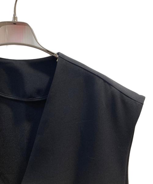 anana（アナナ）ANANA (アナナ) Vネックギャザーペプラムベスト ブラック サイズ:Fの古着・服飾アイテム