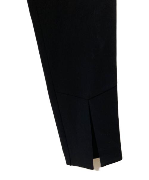 CINOH（チノ）CINOH (チノ) SLIT PANTS スリットパンツ ブラック サイズ:36の古着・服飾アイテム