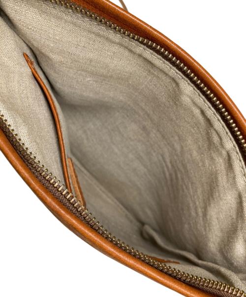 SLOW（スロウ）SLOW (スロウ) レザーサコッシュ ブラウンの古着・服飾アイテム