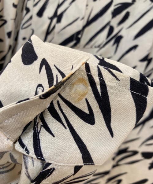 DRIES VAN NOTEN（ドリスヴァンノッテン）DRIES VAN NOTEN (ドリスヴァンノッテン) ワンピース ベージュ サイズ:ーの古着・服飾アイテム