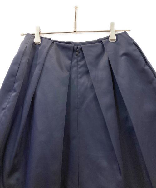 ENFOLD（エンフォルド）ENFOLD (エンフォルド) ヘビーサテンペタルスカート ネイビー サイズ:38の古着・服飾アイテム