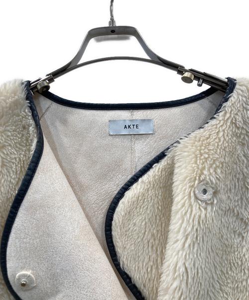 AKTE（アクテ）AKTE (アクテ) ロングボアコート アイボリー サイズ:FREEの古着・服飾アイテム