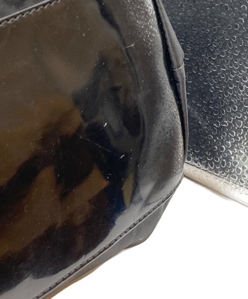 ANYA HINDMARCH（アニヤ・ハインドマーチ）ANYA HINDMARCH (アニヤ・ハインドマーチ) バッグ ブラックの古着・服飾アイテム