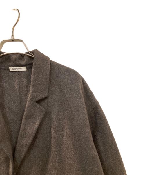 EVERYDAY I LIKE.（エヴリデイ アイ ライク）EVERYDAY I LIKE. (エヴリデイ アイ ライク) オーバーサイズリバーコート ブラウン サイズ:-の古着・服飾アイテム