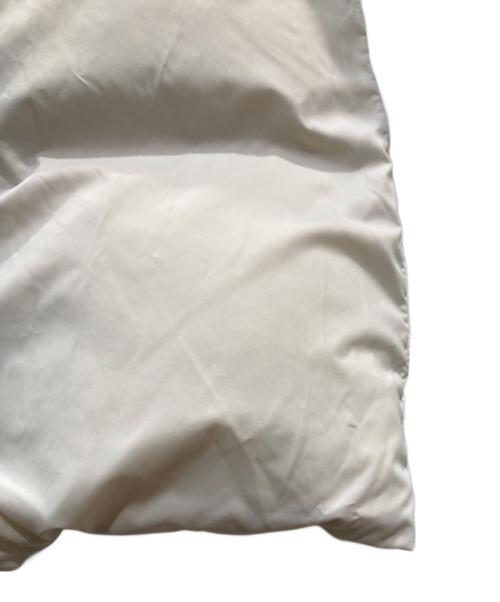 23区（ニジュウサンク）23区 (ニジュウサンク) ブルーフォックスファーリバーシブルダウンコート ホワイト×ベージュ サイズ:38の古着・服飾アイテム