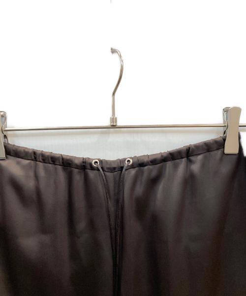 AP STUDIO（エーピーストゥディオ）AP STUDIO (エーピーストゥディオ) Satin volume cargo PT ブラウン サイズ:38の古着・服飾アイテム