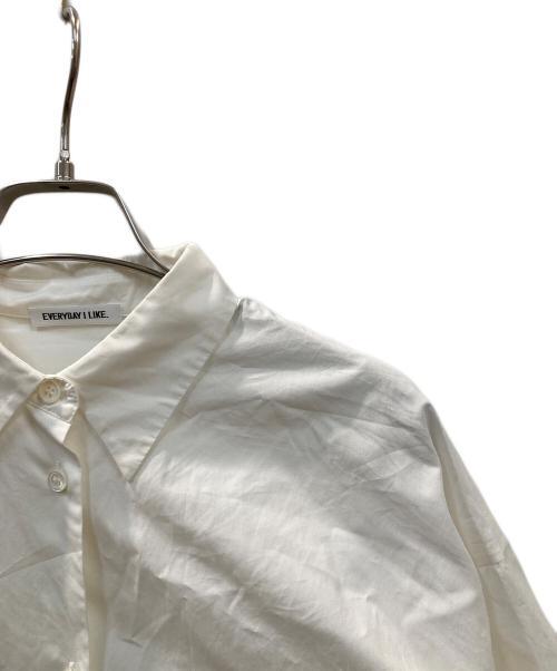 EVERYDAY I LIKE.（エヴリデイ アイ ライク）EVERYDAY I LIKE. (エヴリデイ アイ ライク) Volume Sleeve シャツ ホワイト サイズ:-の古着・服飾アイテム