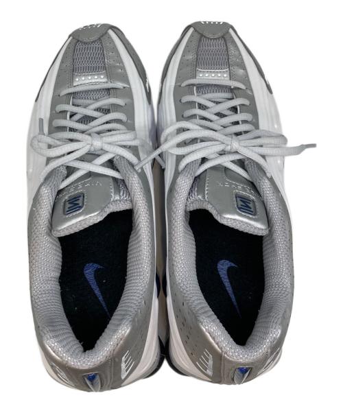 NIKE（ナイキ）NIKE (ナイキ) Shox R4 ホワイト サイズ:28の古着・服飾アイテム