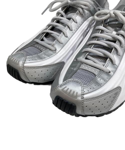 NIKE（ナイキ）NIKE (ナイキ) Shox R4 ホワイト サイズ:28の古着・服飾アイテム