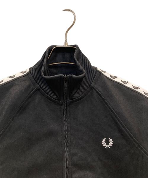 FRED PERRY（フレッドペリー）FRED PERRY (フレッドペリー) TAPED TRACK JACKET ブラック サイズ:10の古着・服飾アイテム
