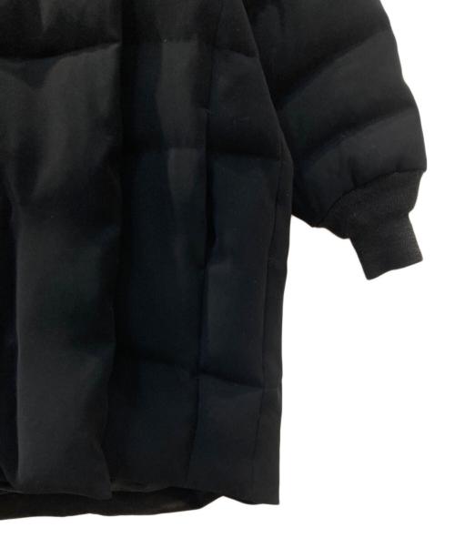 ENFOLD（エンフォルド）ENFOLD (エンフォルド) ダブルサテンMIDIダウン ノーカラーダウンコート ブラック サイズ:36の古着・服飾アイテム